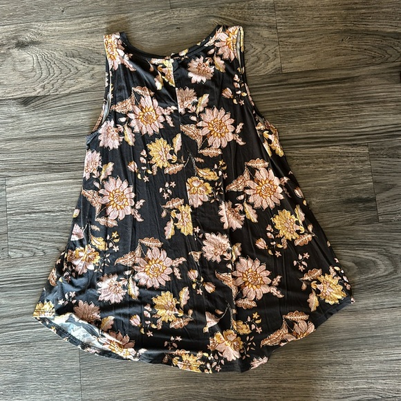 Old Navy Floral Scoop Top Size Small - Picture 6 of 8